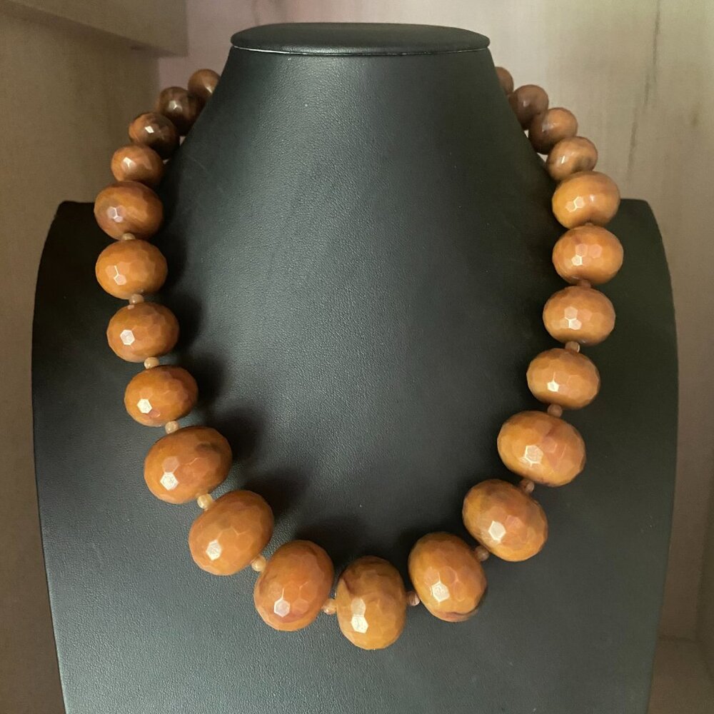 RJ Graziano Brown Faceted Resin Beaded Necklace NWOT - Picture 5 of 7
